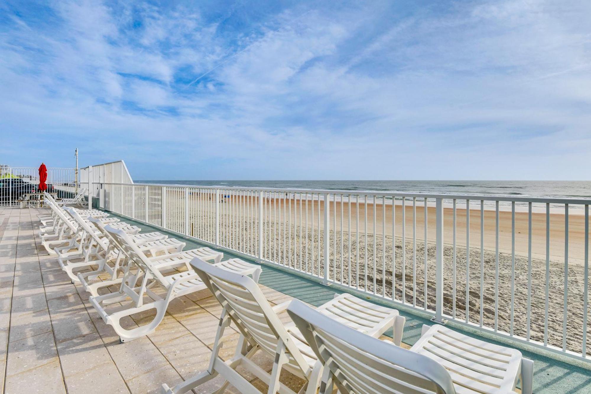 Updated Daytona Beach Oceanfront Studio! מראה חיצוני תמונה