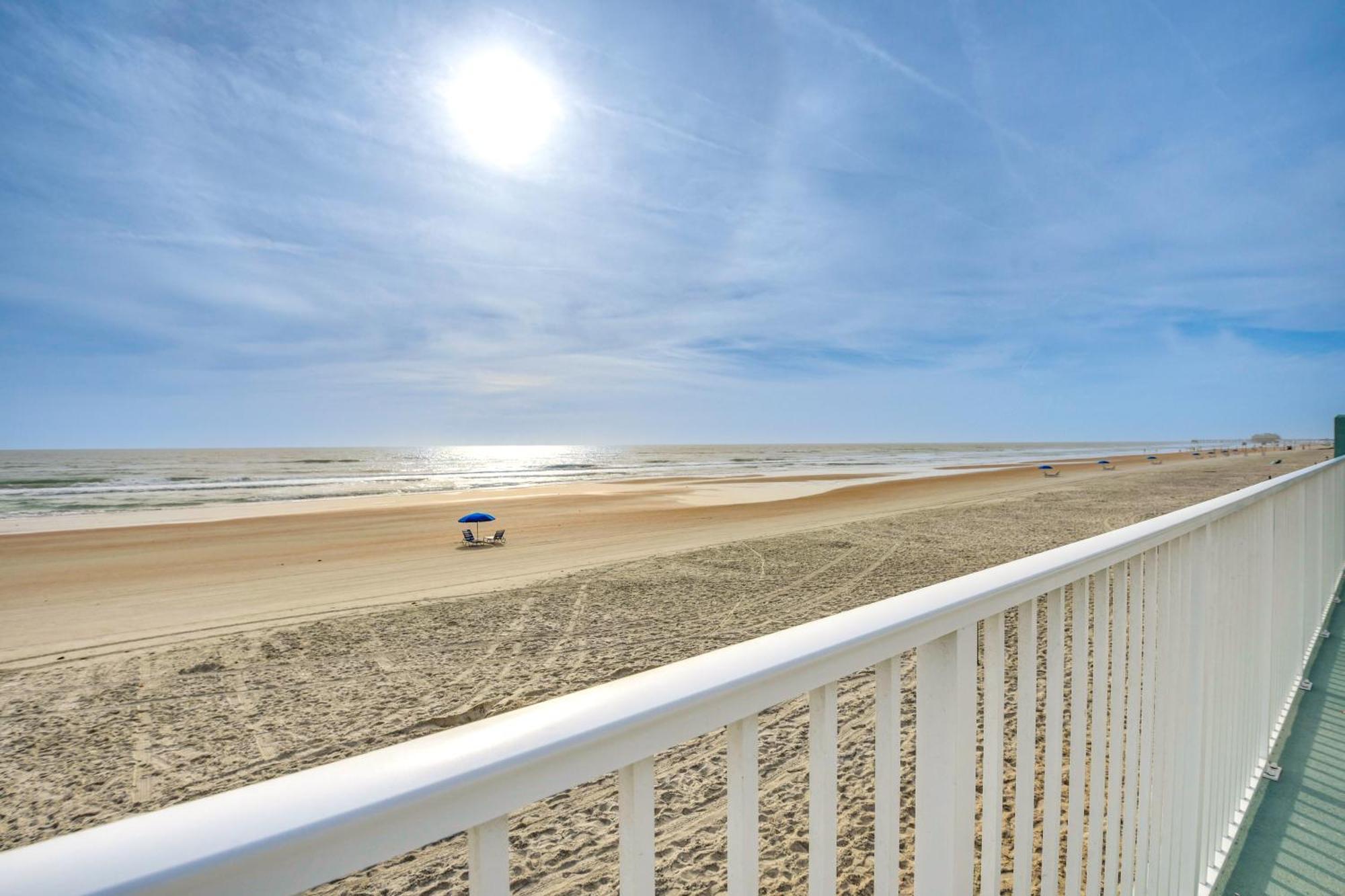 Updated Daytona Beach Oceanfront Studio! מראה חיצוני תמונה